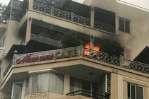 Hà Nội: Cháy lớn khách sạn Moonview, nhiều người chạy tán loạn