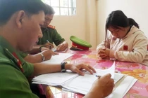 "Hot girl" bưu điện 19 tuổi tham ô gần 2 tỷ ở nơi làm việc