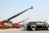 Xe chữa cháy Bộ Công an nhận từ Hàn Quốc có gì đặc biệt?