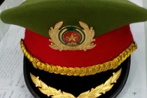 Quan hệ ngoài luồng, trưởng công an huyện nhận kết cục không ai muốn