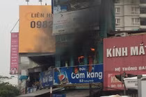 Cháy lớn quán cơm làm một người bỏng nặng ở Hà Nội