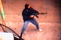 Hong Kong từng bị các băng đảng Hội Tam Hoàng thống trị như thế nào?