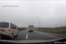 Lộ diện tài xế xe quân sự đi lùi trên cao tốc Hà Nội - Thái Nguyên