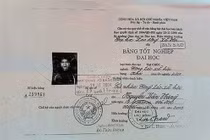 Một phó chủ tịch xã ở Hà Nội dùng bằng giả suốt nhiều năm