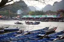 4.000 đò chở khách trẩy hội chùa Hương 2019 có gì đặc biệt?