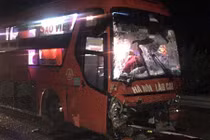 Thông tin chính thức tai nạn 3 xe khách đâm nhau rạng sáng 2/9