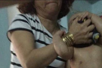 Khởi tố bảo mẫu Mẹ Mười bạo hành trẻ em tàn bạo