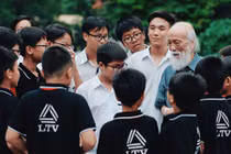 Bùi ngùi những kỷ niệm của thầy, trò trường Lương Thế Vinh với thầy Cương