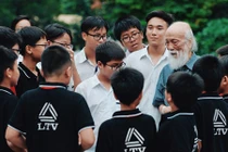 Bùi ngùi những kỷ niệm của thầy, trò trường Lương Thế Vinh với thầy Cương