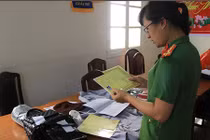 Táo tợn giả làm nữ tu sĩ ở Ấn Độ lừa đảo hàng trăm triệu