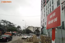 Cận cảnh chợ tạm, không phép “mọc” ngang nhiên ở quận Cầu Giấy