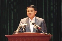 Chủ tịch Hà Nội chỉ rõ ai “chống lưng” cho các quán bia vỉa hè