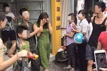 Cụ ông tử vong sau khi “quan hệ” với cô gái bán bảo hiểm