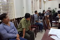 Bắt quả tang bảo vệ VFF phe vé trận Việt Nam-Philippines