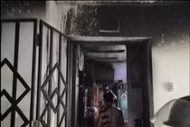 TPHCM: Chung cư Mỹ Đức cháy dữ dội, cư dân hoảng loạn tháo chạy