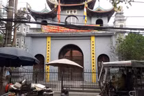 Công an vào cuộc nghi vấn bạo hành trẻ em ở chùa Sùng Quang