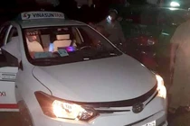 Long An: Bắt 2 thanh niên cứa cổ tài xế taxi 
