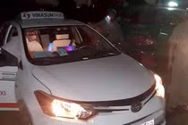 Long An: Bắt 2 thanh niên cứa cổ tài xế taxi 
