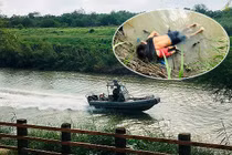 Ám ảnh dữ dội bức ảnh hai cha con nhập cư gục chết bên bờ sông