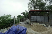 Hàng loạt công trình xây trái phép, lấn chiếm hành lang đê sông Hồng?