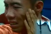 Nước mắt của kẻ đâm chết người vì bạn gái bị "nhìn đểu"