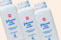 Johnson & Johnson phải bồi thường 40,3 triệu USD cho nạn nhân ung thư