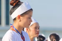 Ảnh: Phụ nữ Mường xinh đẹp trong màn trình diễn chiêng lập kỷ lục