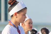 Ảnh: Phụ nữ Mường xinh đẹp trong màn trình diễn chiêng lập kỷ lục