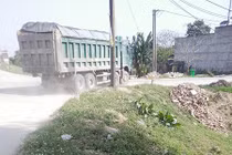 Hà Nội: Xe quá khổ quá tải “xem thường” thanh tra giao thông