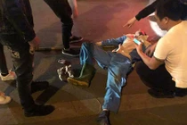 Hà Nội: Công nhân môi trường bị xe máy đâm vỡ hộp sọ