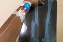 Cái kết của nam thanh niên vội đi gặp người yêu cũ trước ngày lên xe hoa