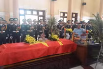 Rớt nước mắt phút hỏa táng Đại tá Trần Quang Khải
