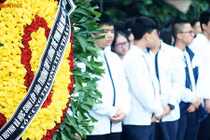 Ảnh: Xúc động, nghẹn ngào lễ tang thầy Văn Như Cương