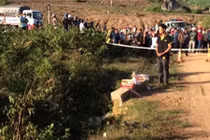 Gã hàng xóm đem phi tang xác nạn nhân dưới cống