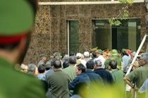 Không mua được vé Việt Nam - Philippines, CĐV quây kín VFF