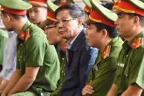 Ông Phan Văn Vĩnh được ngồi ghế dành cho bị cáo có sức khỏe không tốt