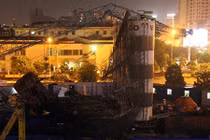 Lộ nguyên nhân hai cần cẩu Công ty Cổ phần Vimeco gãy đổ