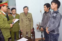 Mới ra tù đã phóng xe máy đi cướp hàng chục triệu đồng