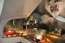 Tận mục kỷ vật sống của lực lượng “xuất quỷ nhập thần“