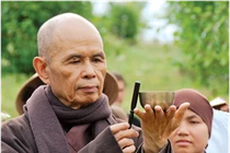  Thiền sư Thích Nhất Hạnh sang giai đoạn hồi tỉnh