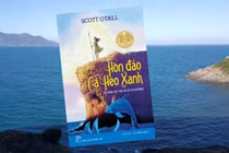 “Hòn đảo cá heo xanh": Hành trình sinh tồn kỳ diệu