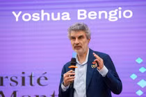 "Bố già” AI Bengio: "Không nên thiết kế AI có cảm xúc như người" 