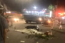 Gặp nạn ở "ngã tư tử thần", cha cố đẩy con văng xa thoát chết