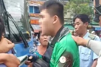 TP HCM: Tài xế xe buýt dùng dao đâm tài xế Grab