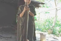 Bắt được cá chình được cho là "khủng" kỷ lục ở Nghệ An