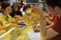 Giá vàng hôm nay 16/2: Vàng tăng liên tiếp chưa có điểm dừng