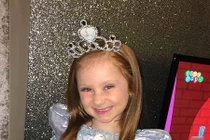 Cứu con khỏi bệnh u não, nhờ điều kỳ lạ từ bức ảnh...