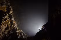 Sức hút mãnh liệt từ bức tường Việt Nam trong hang Sơn Đoòng