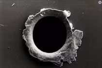 Vì sao Trạm Vũ trụ ISS bị rò rỉ khí?