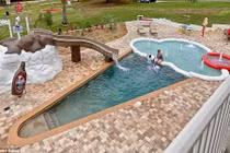 Mát mắt những bể bơi độc đáo hình đàn piano, vỏ sò tuyệt đẹp 